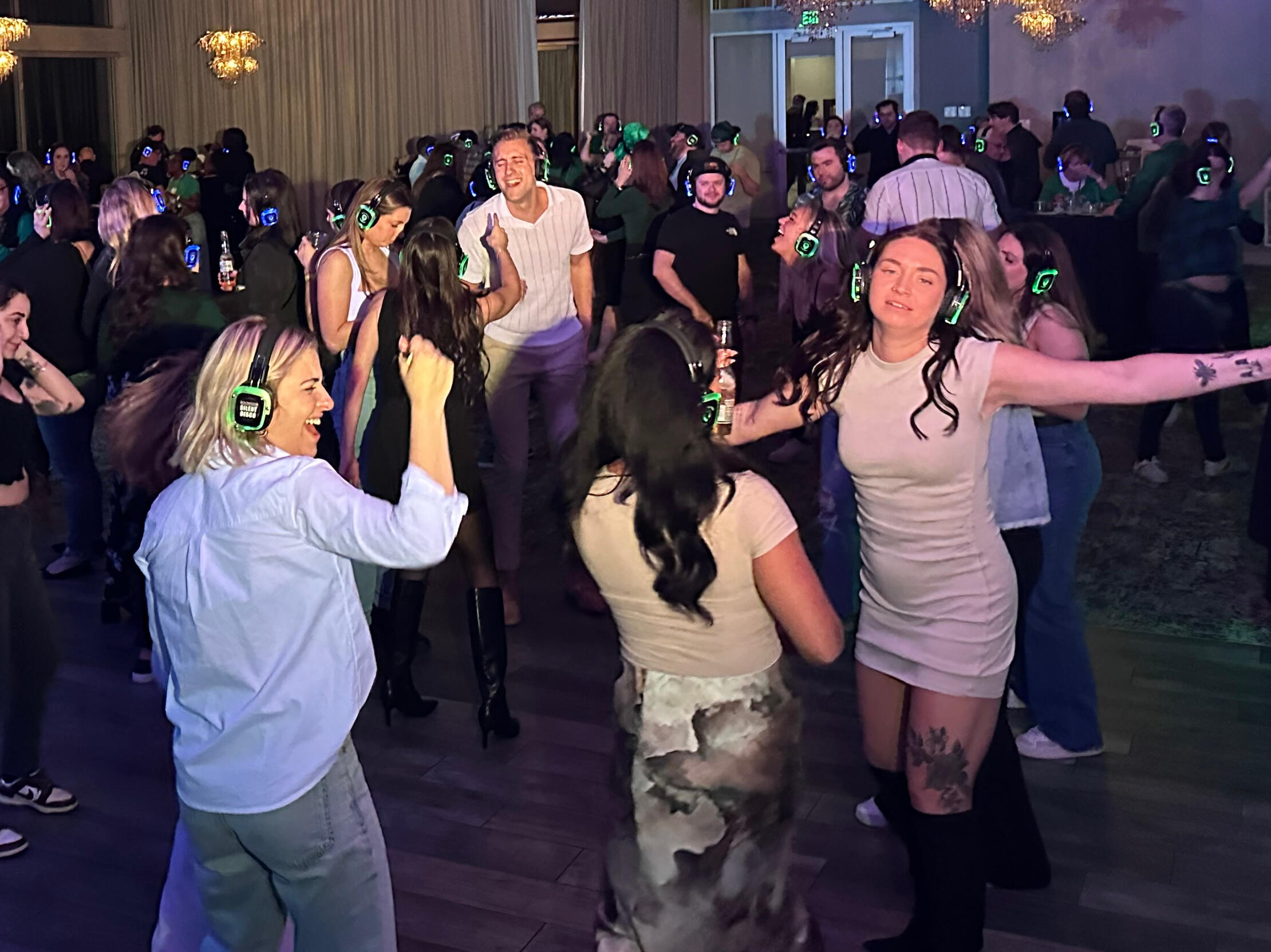 Rent Silent Disco Rochester NY Rochester Silent Disco Headphones